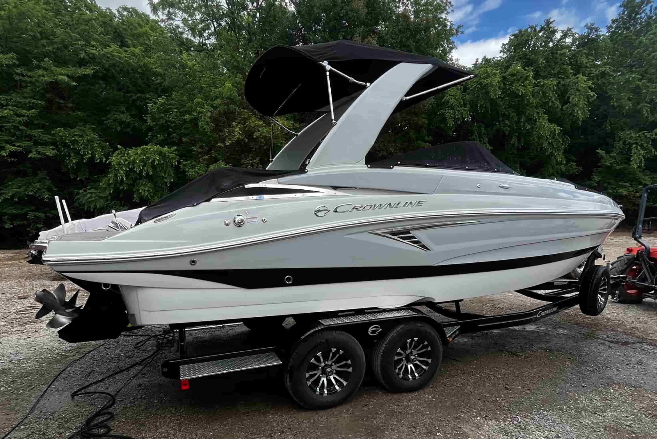 Professional boat detailing service - Marine detailing Lawrence KS